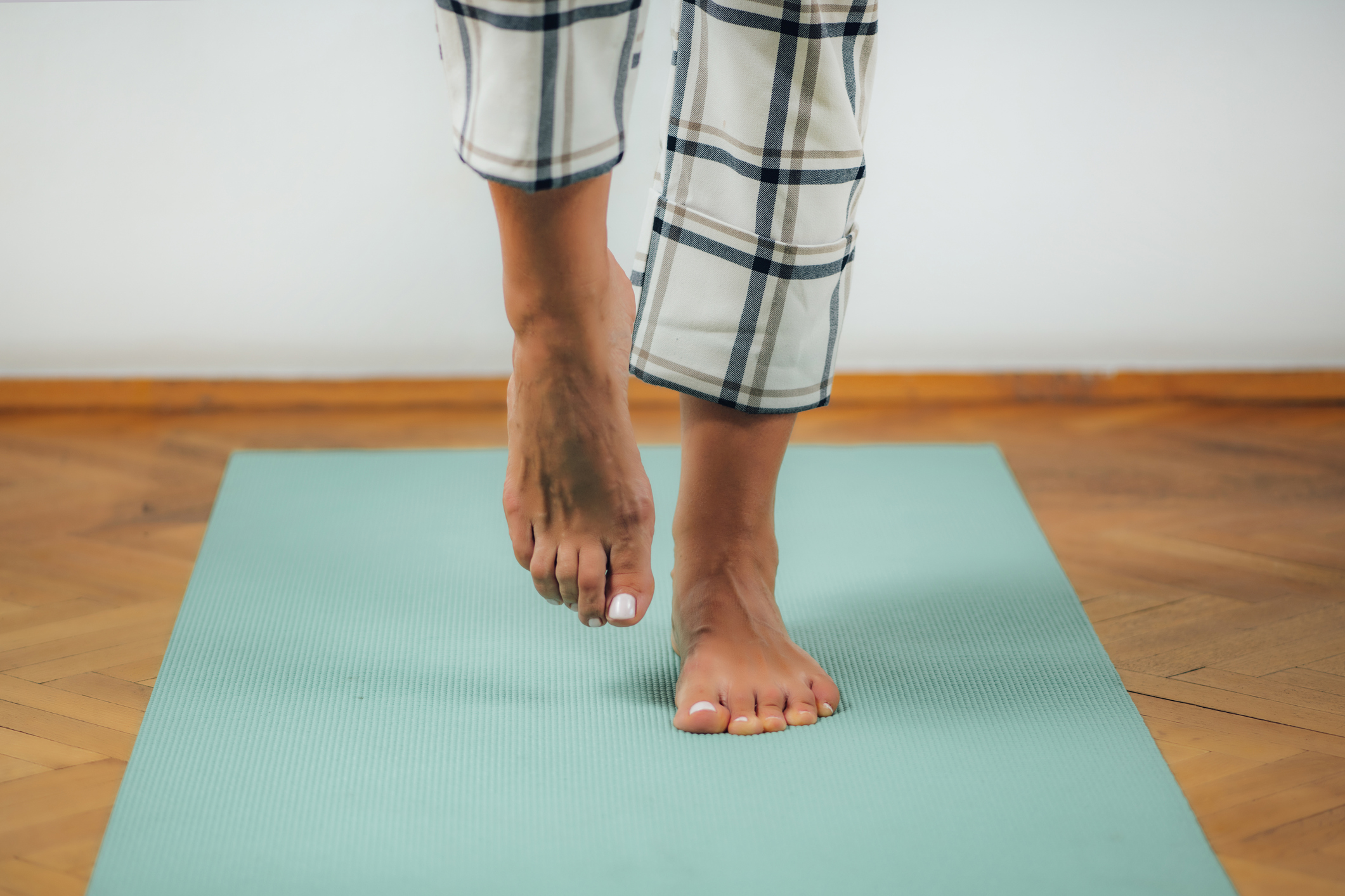 This 10-second balance test may help predict how long you’ll live, research shows
