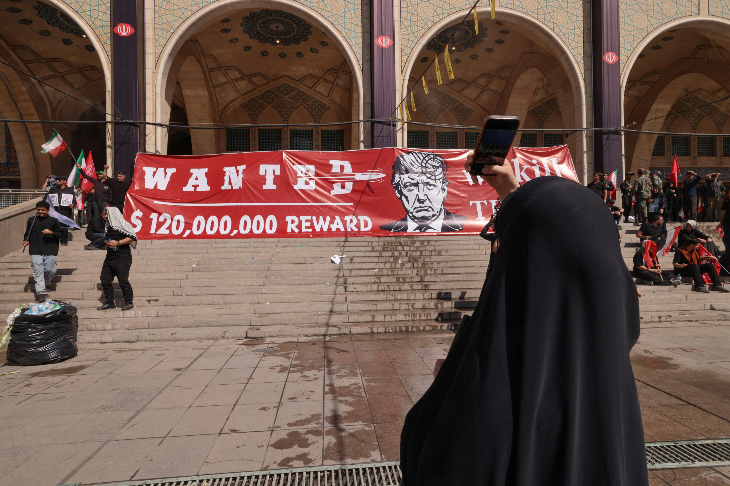 U.S. and Iran exchange intensifying attacks across the Persian Gulf as ceasefire collapses