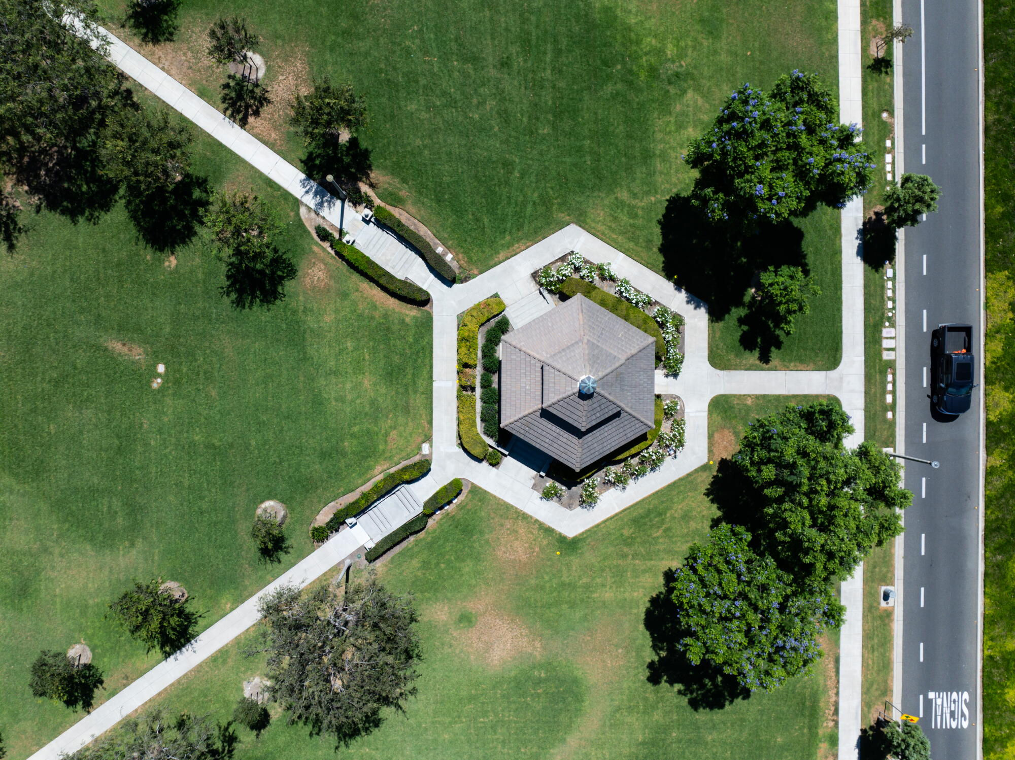 Ladera Ranch, CA - August 02: An aerial of the gazebo in Town Green park Kayla Bartkowski / Los Angeles Times)