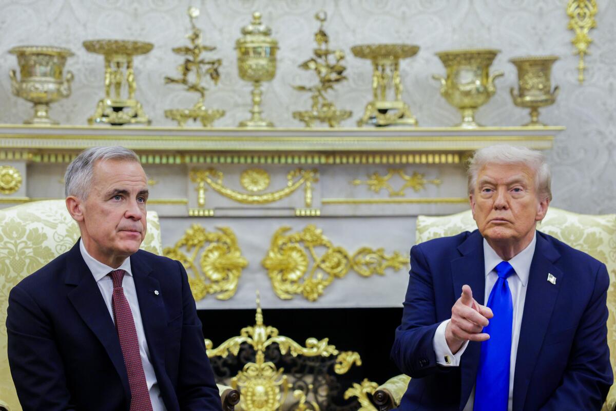 US President Donald Trump, right, and Mark Carney, Canada's prime minister