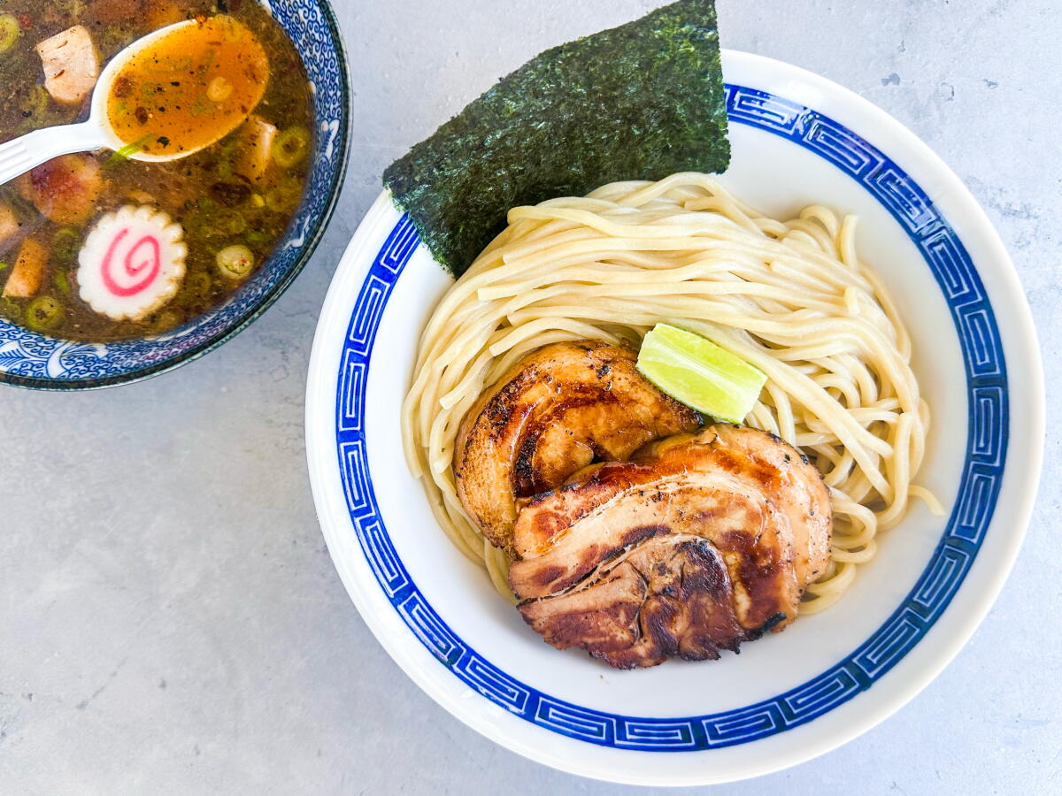 Keizo Shimamoto's Ganja-style tsukemen ramen
