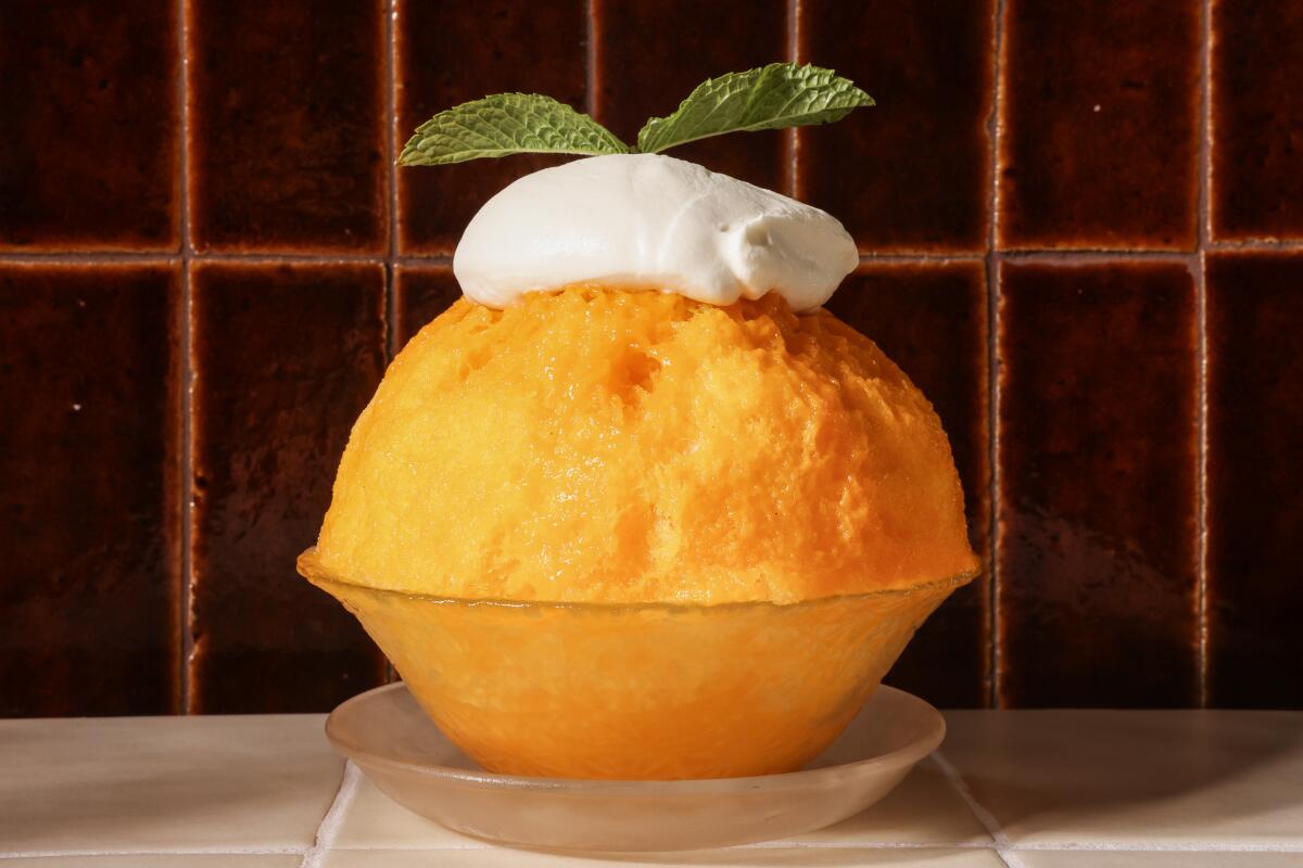 A mango Kakigori from Tonchin
