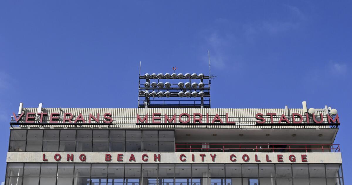 Veterans Stadium is about to be demolished for a new sports complex. What it meant to Long Beach