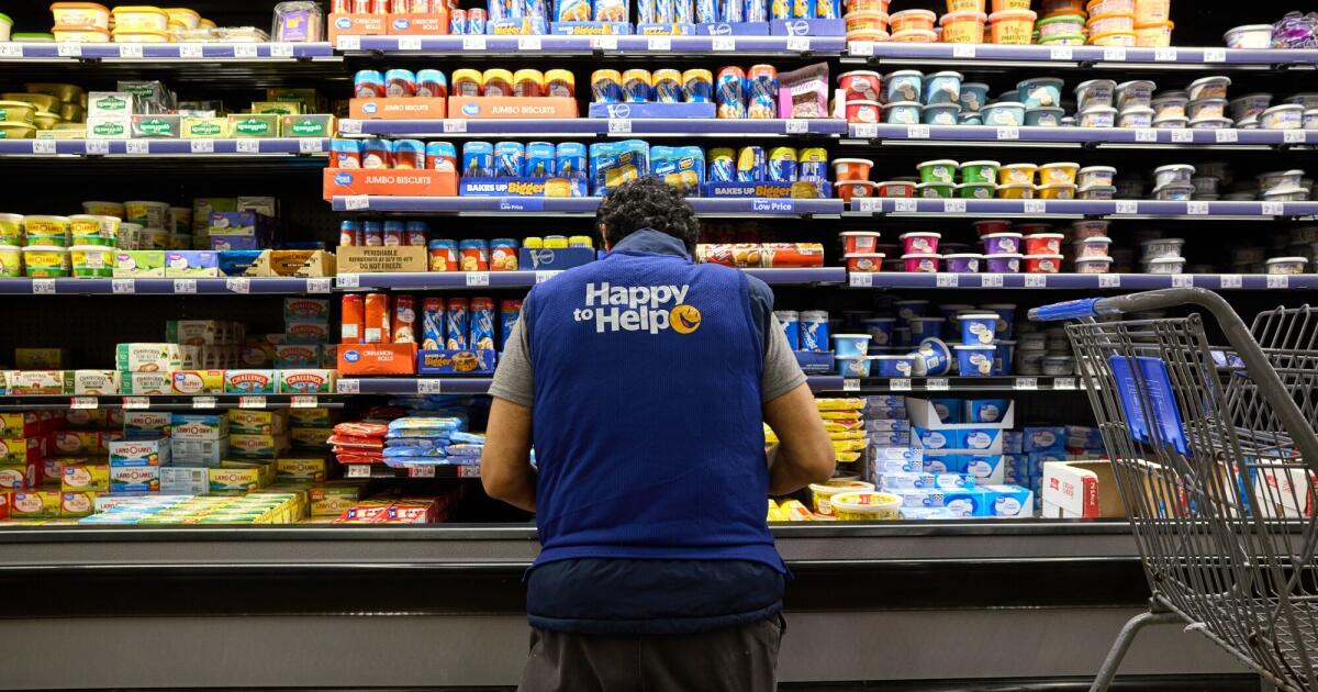 Walmart slows down: what the retail giant’s earnings say about consumer spending