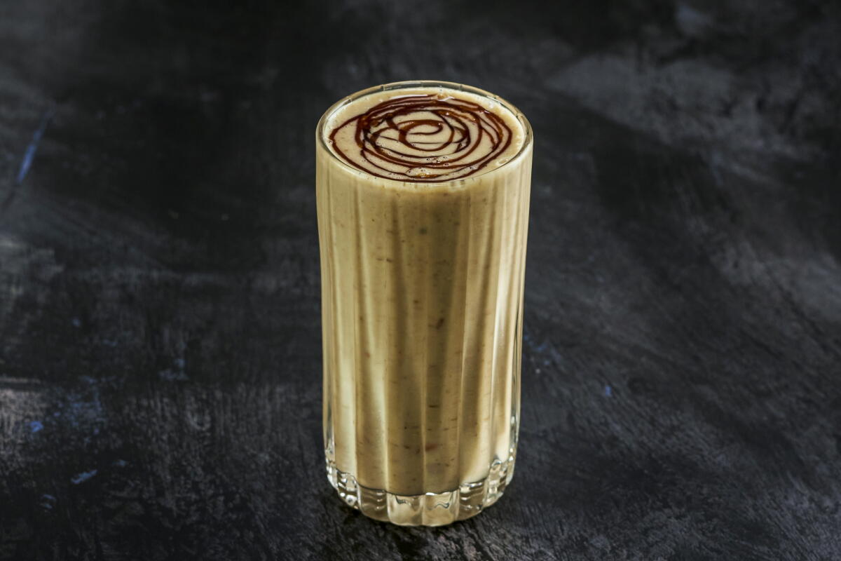 Date, Banana and Almond Smoothie.